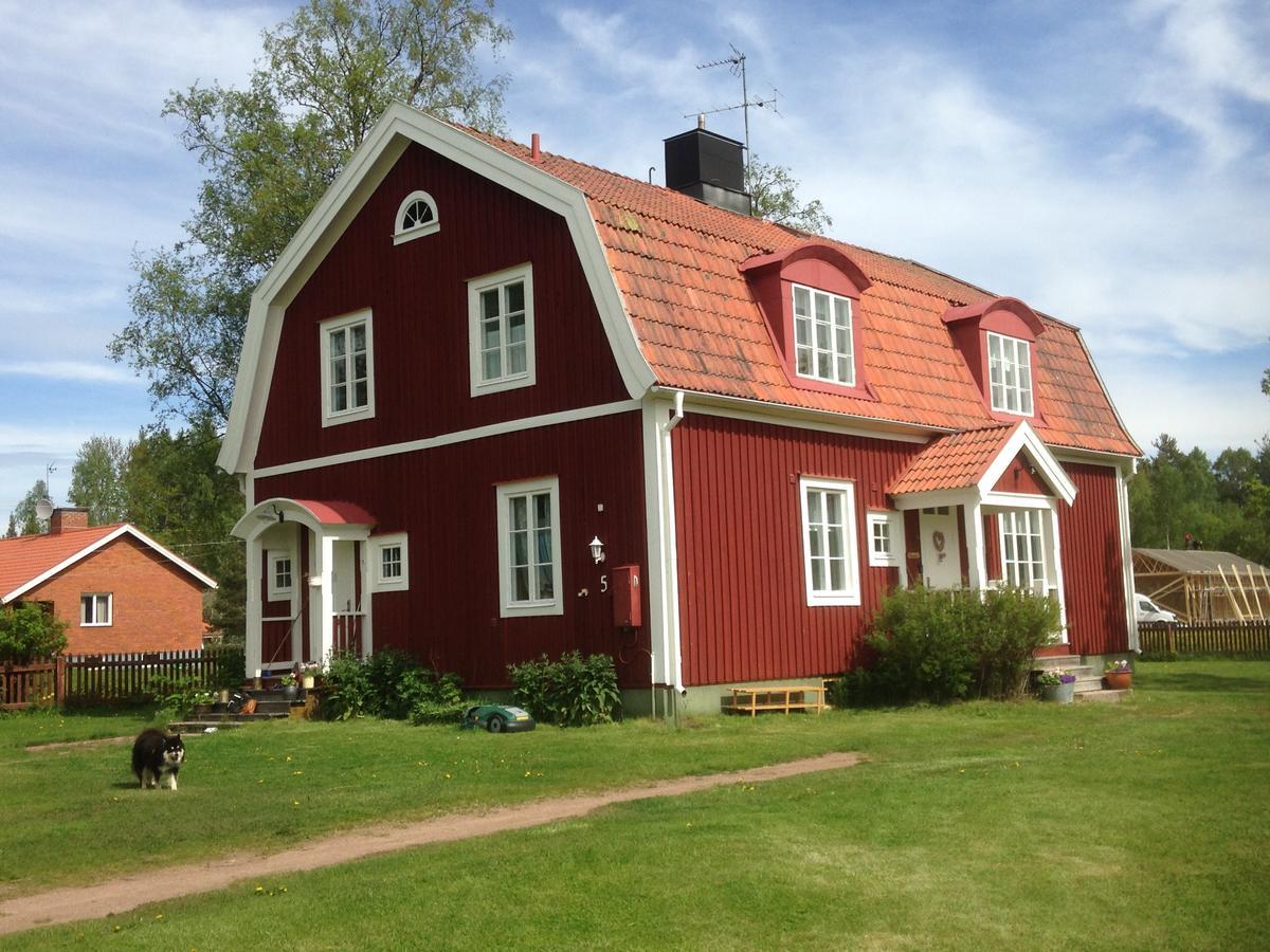 Mora Vandrarhem Och Gaesthem Vinäs Extérieur photo