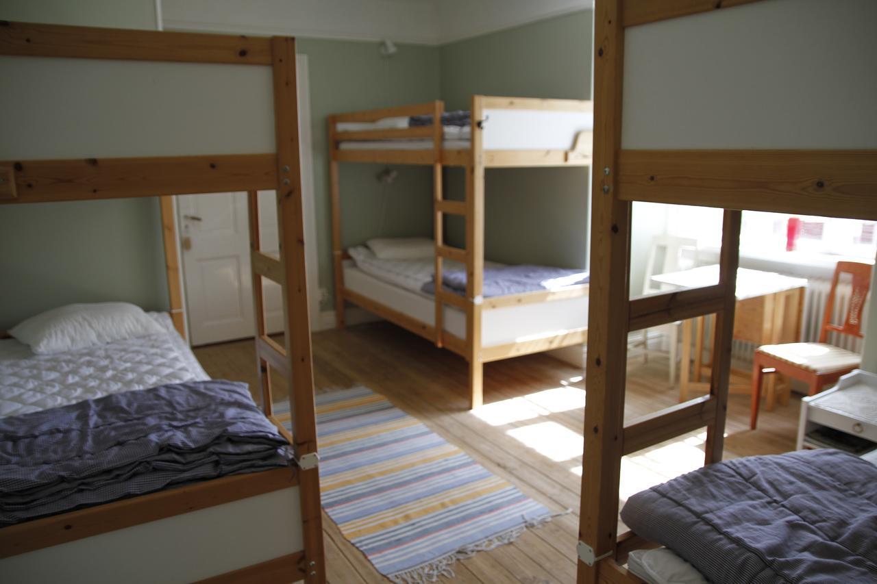 Mora Vandrarhem Och Gaesthem Vinäs Chambre photo