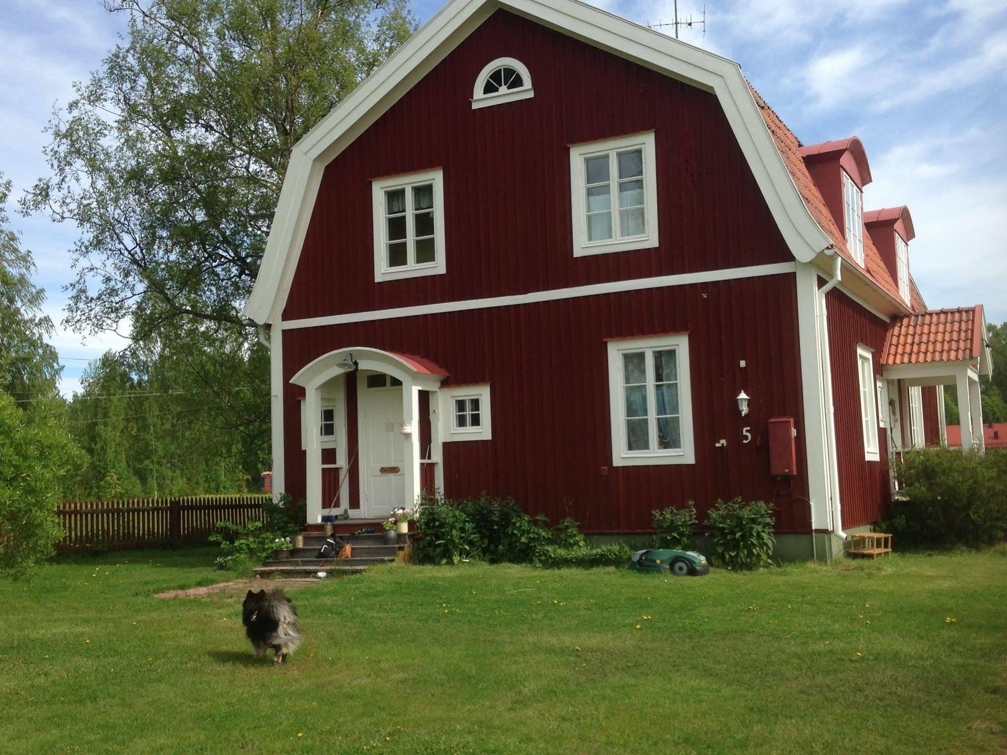Mora Vandrarhem Och Gaesthem Vinäs Extérieur photo