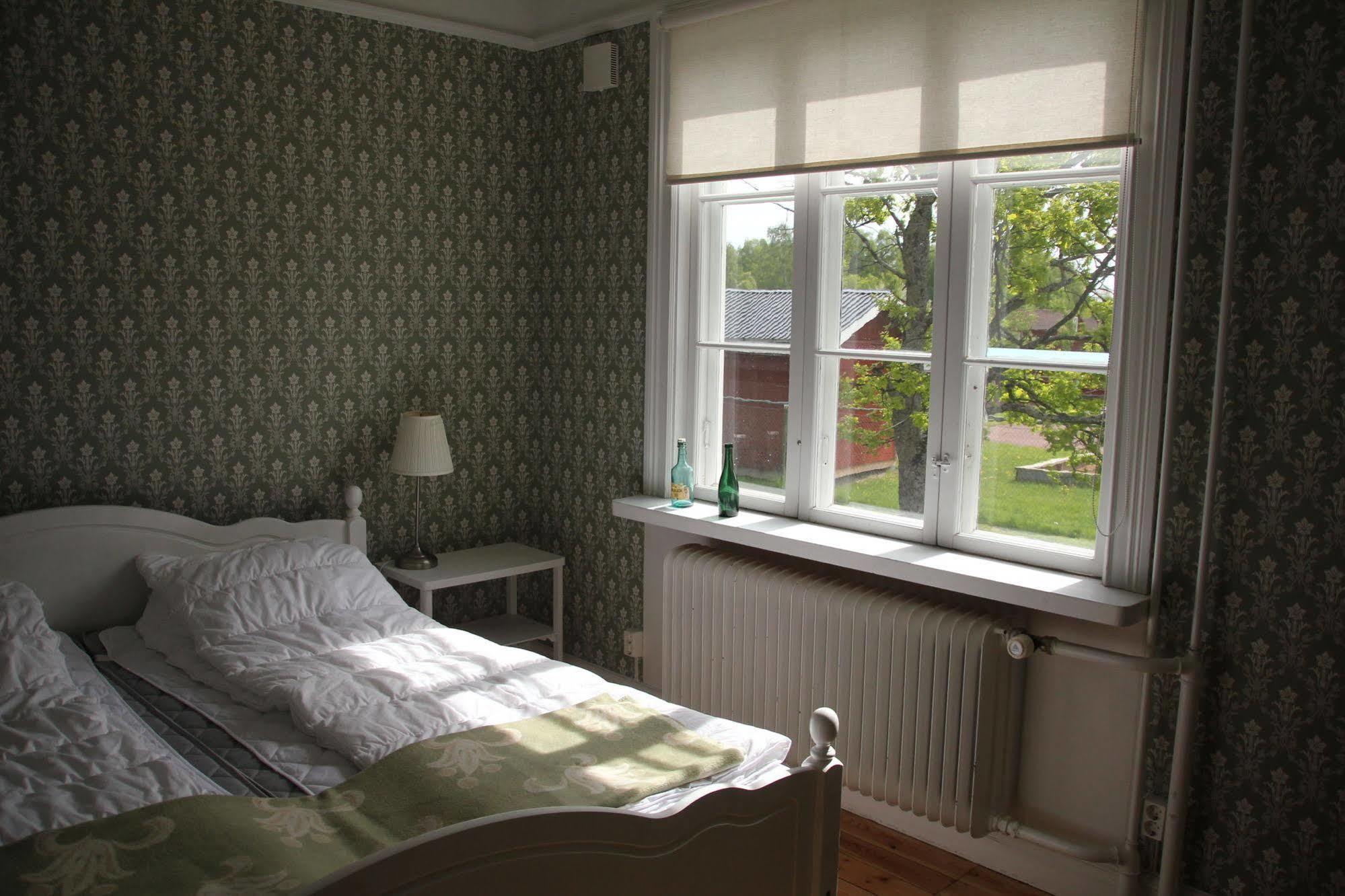 Mora Vandrarhem Och Gaesthem Vinäs Extérieur photo