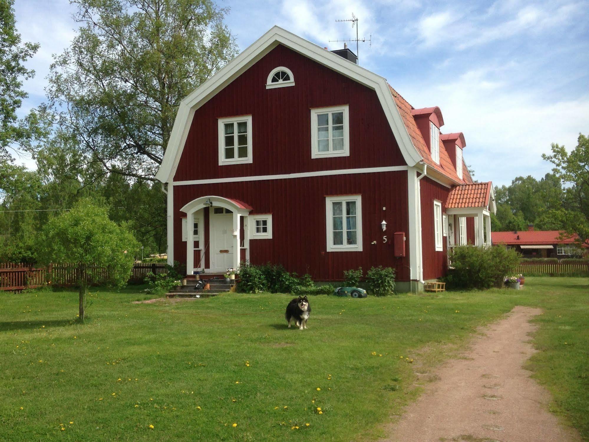 Mora Vandrarhem Och Gaesthem Vinäs Extérieur photo